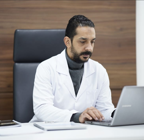 دكتور عبدالوهاب رأفت